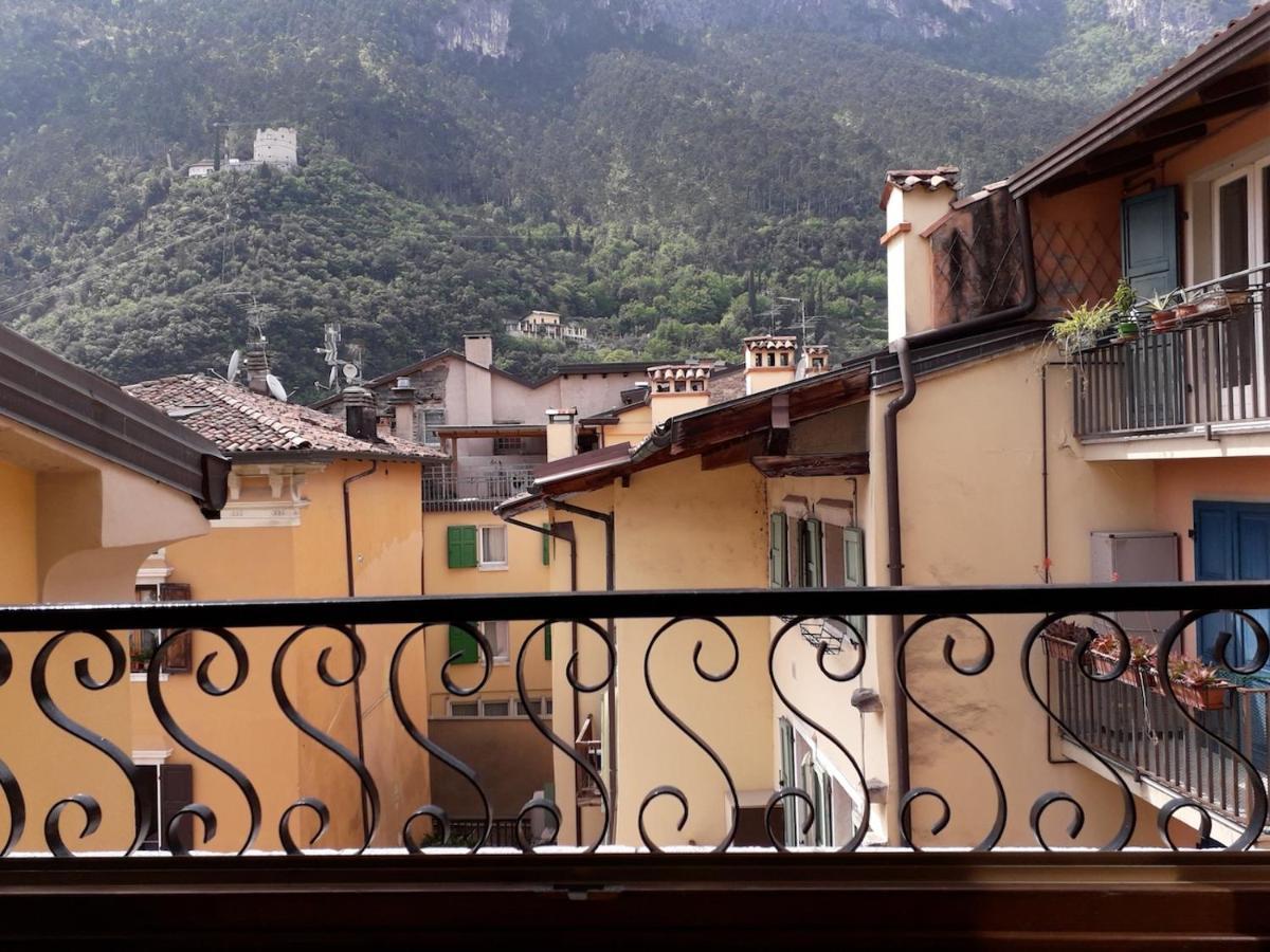 Appartamento Centro Storico Riva del Garda Bagian luar foto